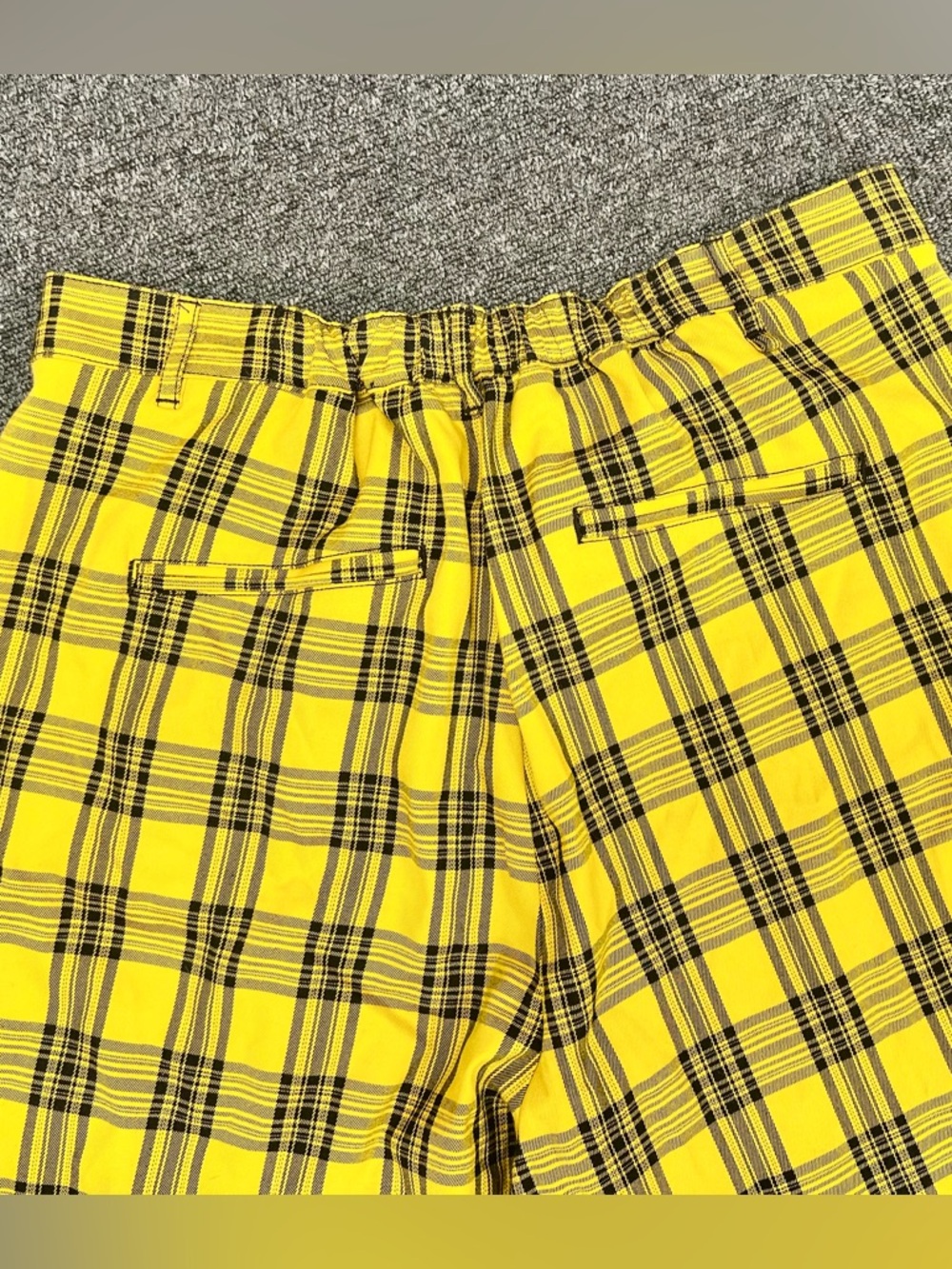 NWT Hot Topic Yellow & Black Plaid Cropped Pants- size XL - Picture 4 of 4